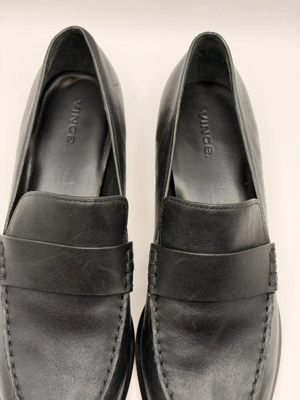 Vince Women Nelli Black Leather Loafer Sz 8.5